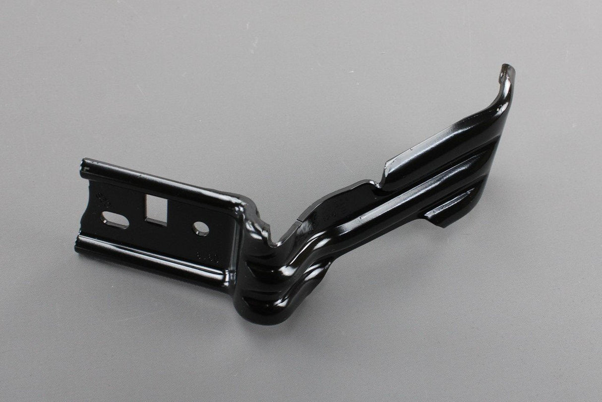 VW Golf MK7.5 2017-on rear bumper retaining support (right) 5G6807126B