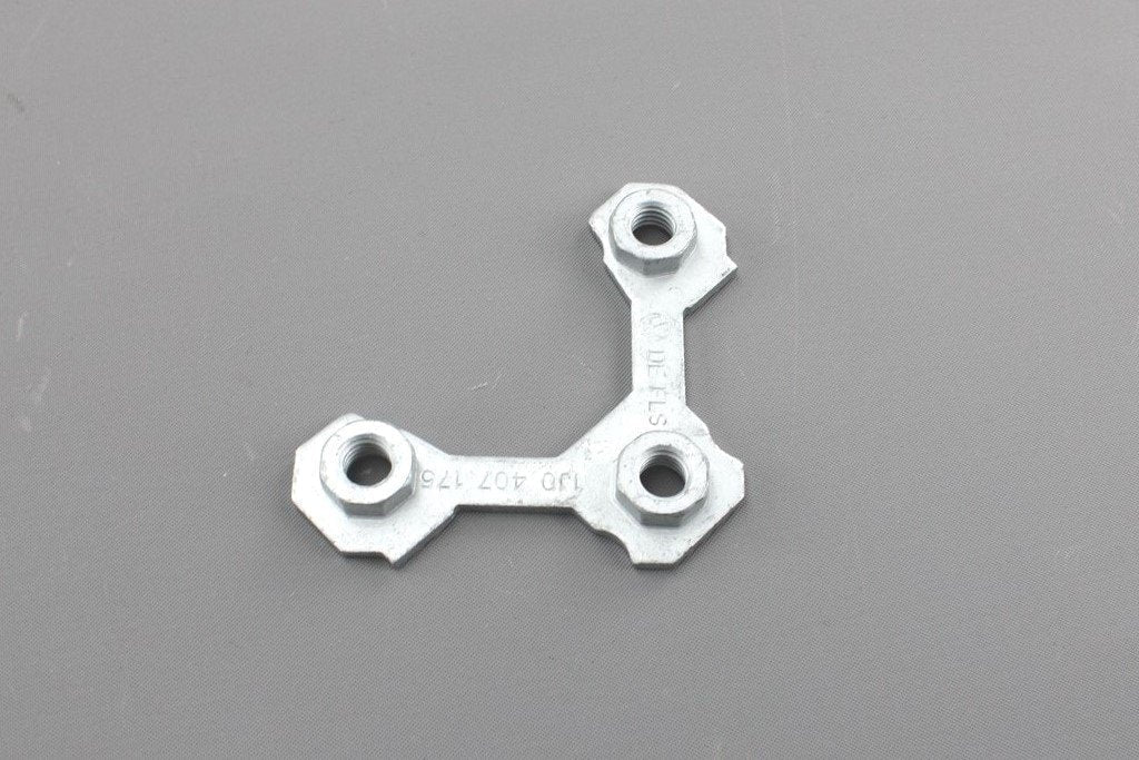 VW Audi Skoda SEAT lower ball joint retaining plate 1J0407175B