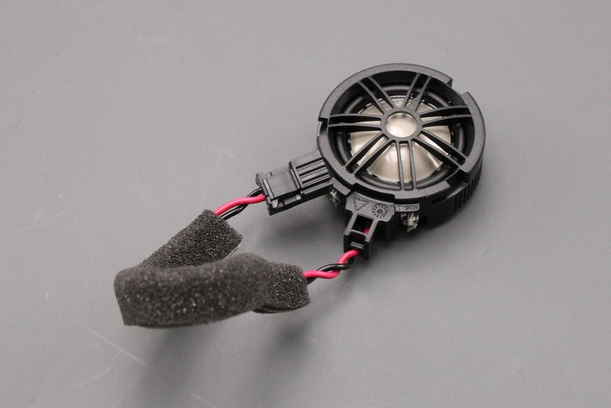 Range Rover 2022-on tweeter speaker (super premium audio) LR182123