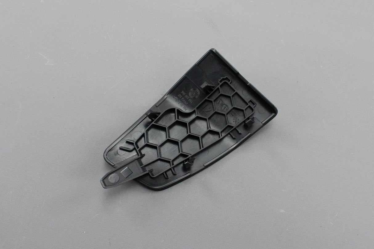 VW Golf MK8 2020-Onward boot lid tail light cover (left) 5H6867747 4PK