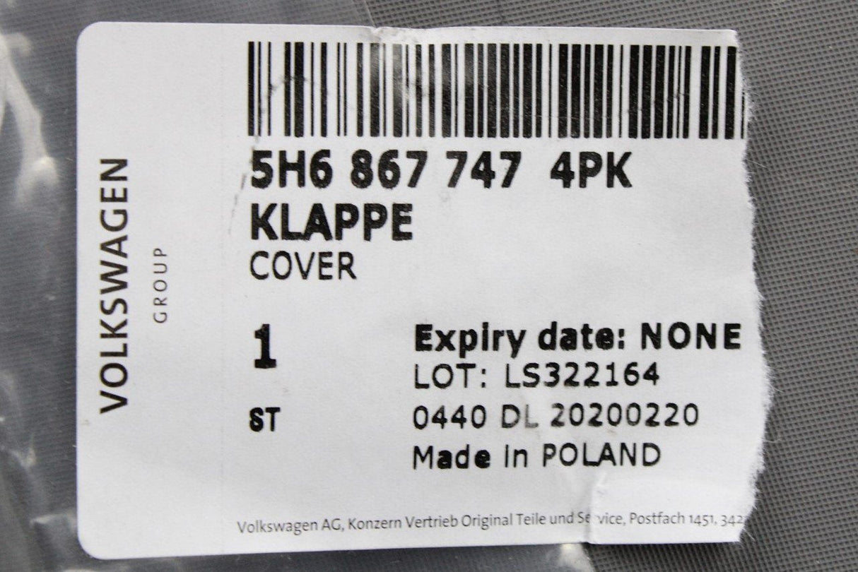 VW Golf MK8 2020-Onward boot lid tail light cover (left) 5H6867747 4PK