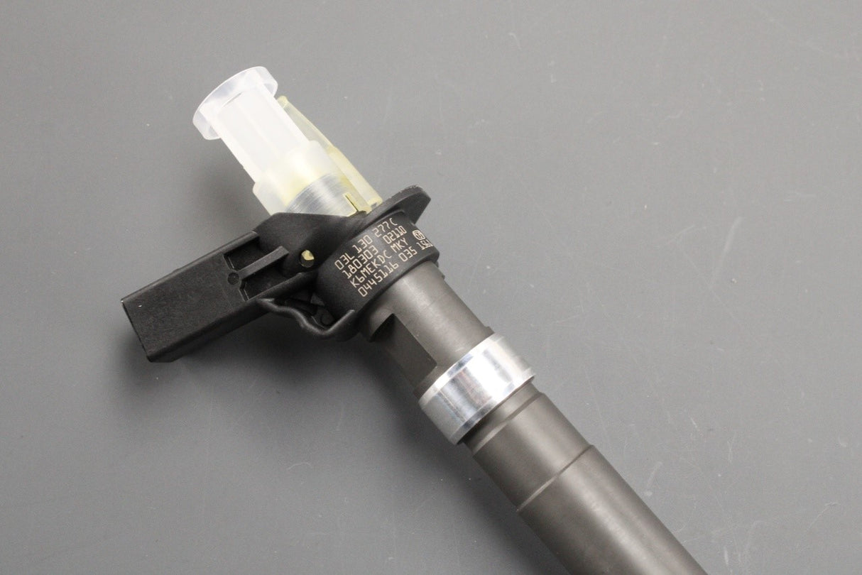 VW Amarok Transporter T5.1 T6 2010-2020 injector (2.0 TDI) 03L130277C