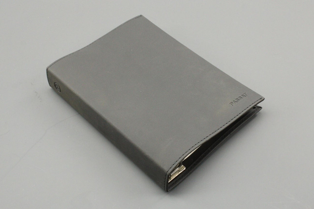 VW Passat Estate B6 2006-11 owners manual handbook folder 262557LV620