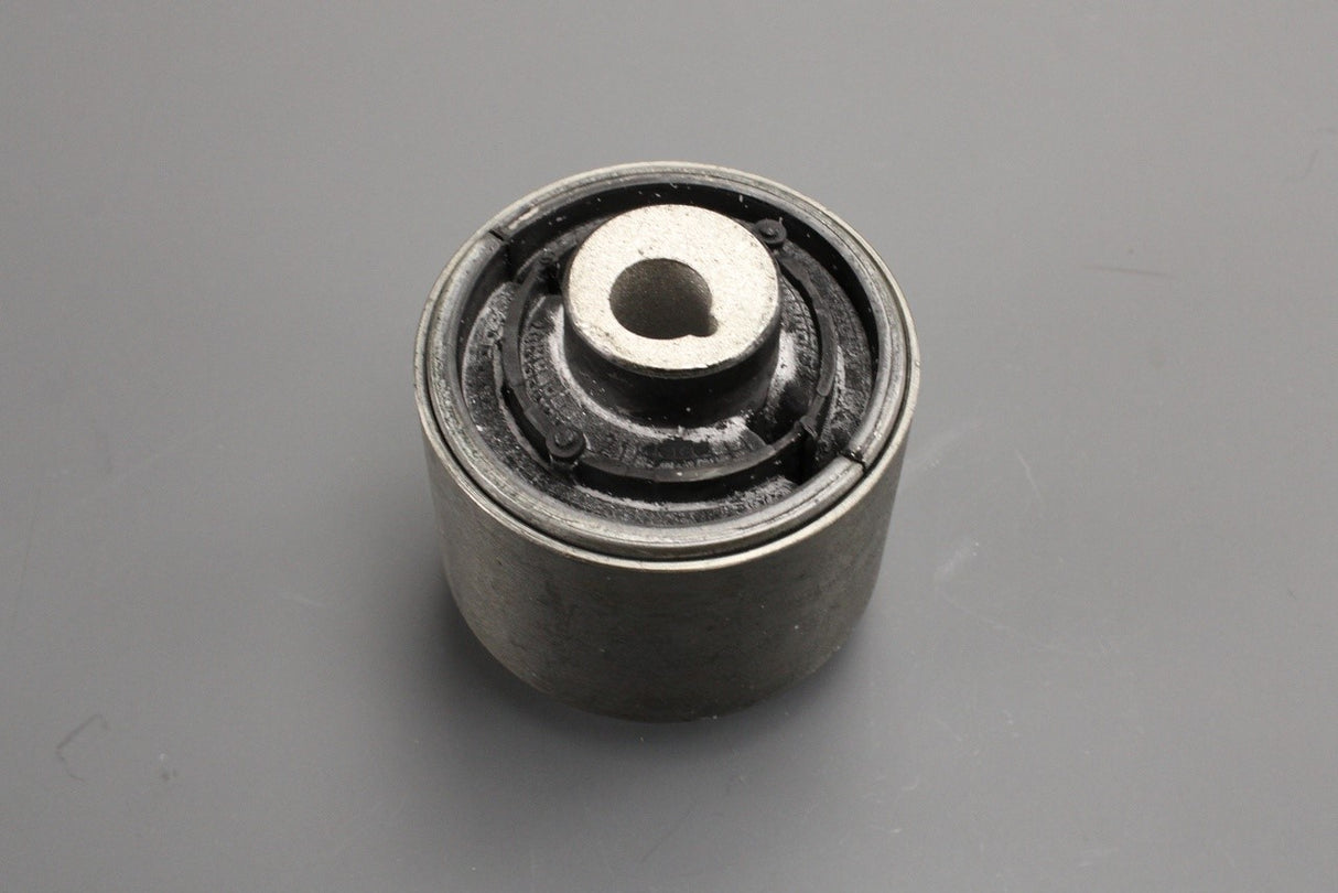 Mercedes-Benz front suspension arm bush A2313331500