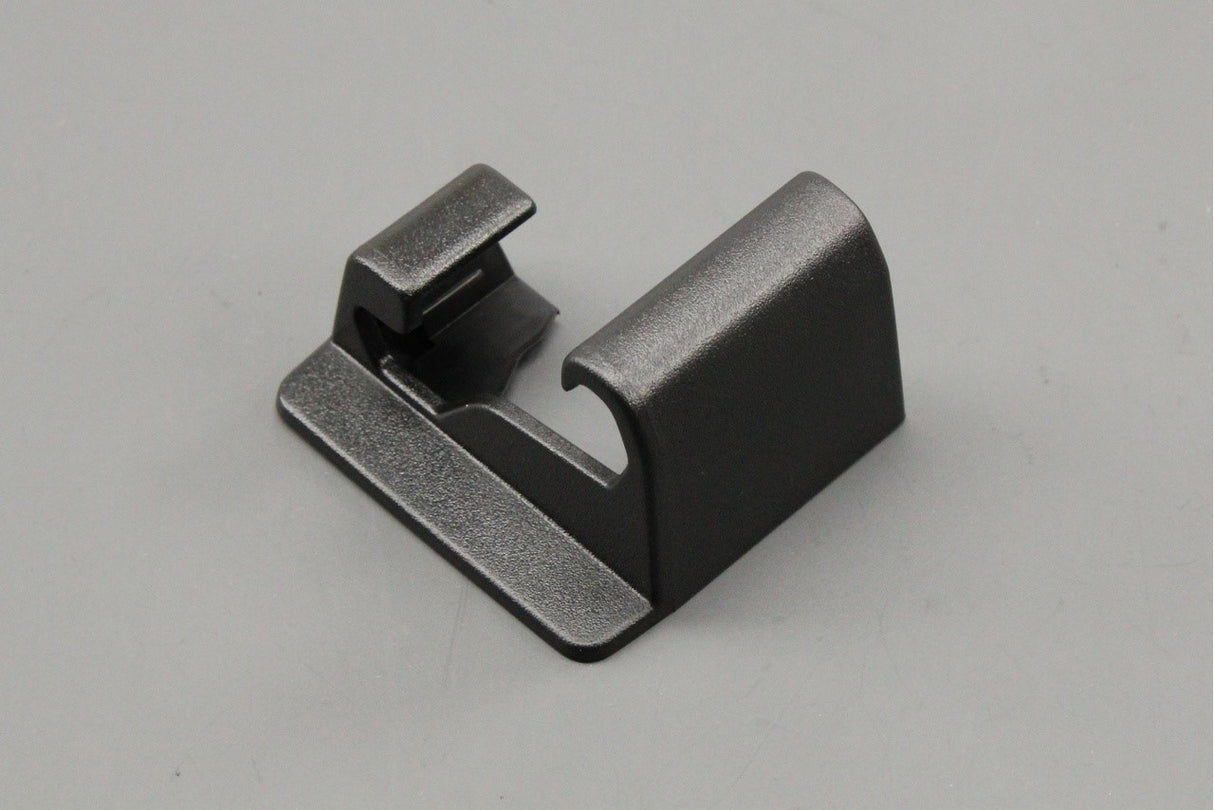 Audi Q5 2017-on seat rail end cap (front left) 80A881347 4PK