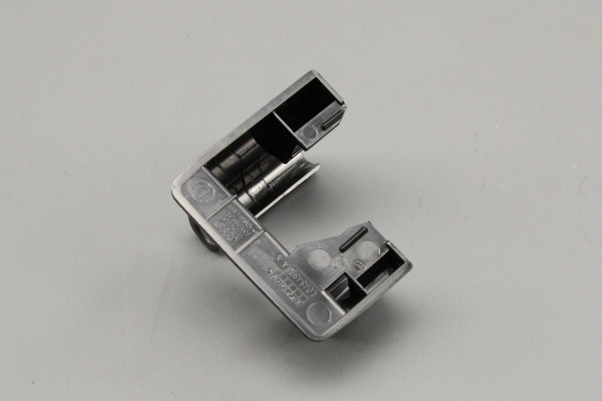 Audi Q5 2017-on seat rail end cap (front left) 80A881347 4PK