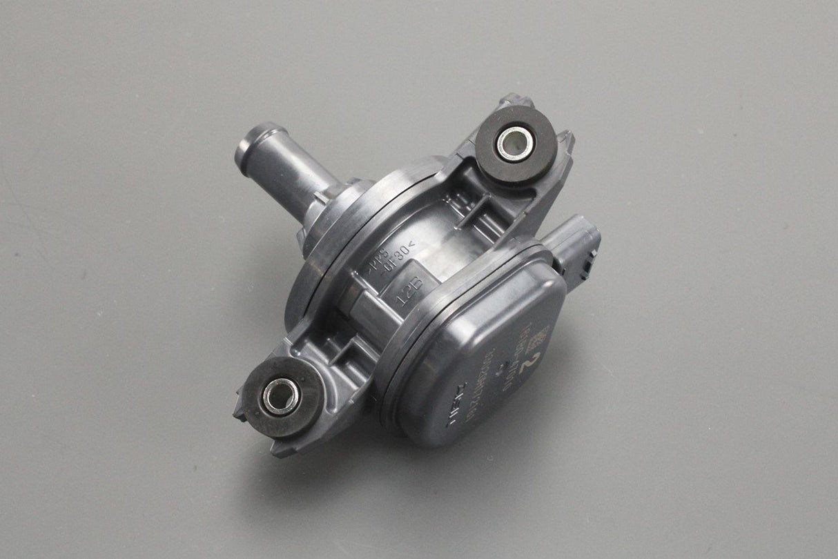 Toyota C-HR Corolla Hilux Lexus RX auxiliary water pump 161B0-47010