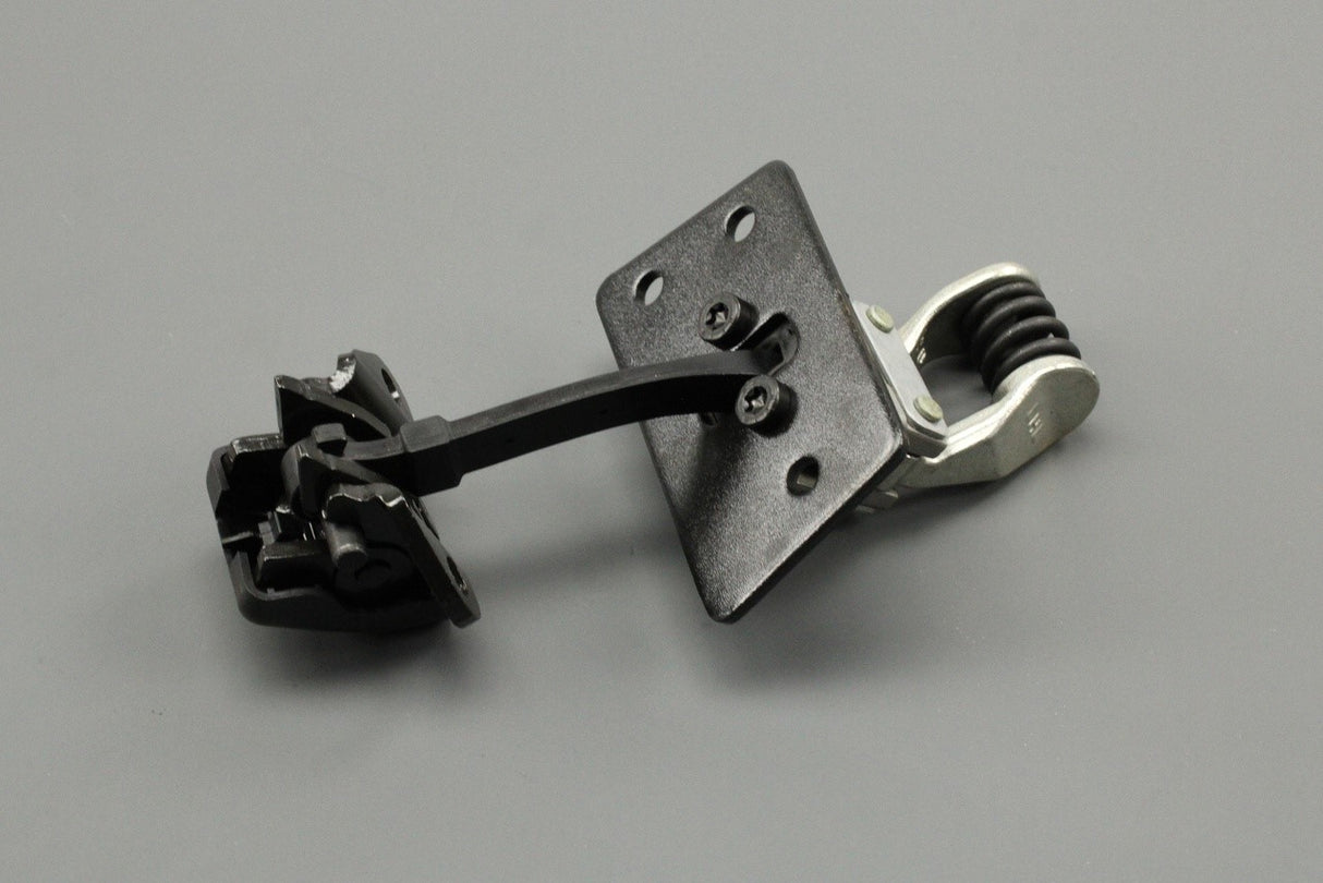 VW Transporter T5 T5.1 T6 T6.1 rear wing door catch (left) 7H0827793G