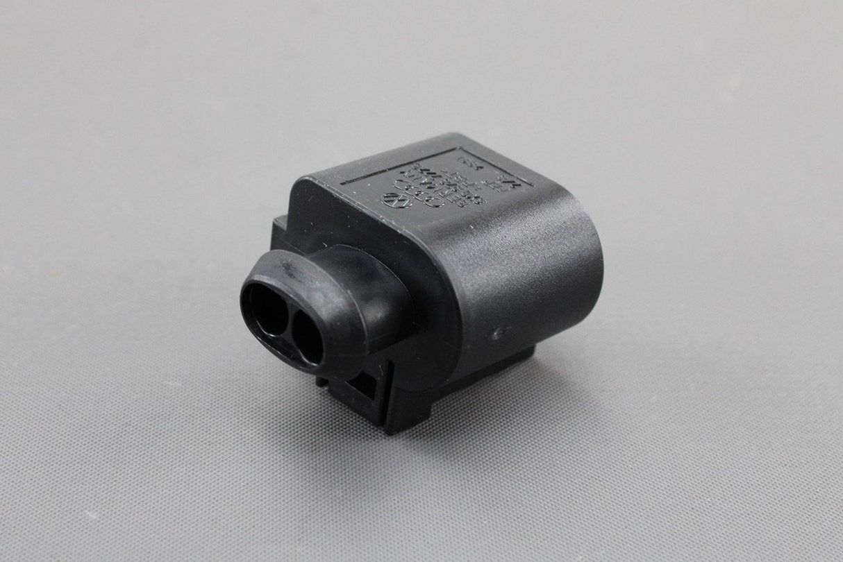 VW Audi Skoda SEAT flat contact connector housing (2-pin) 6X0973722G