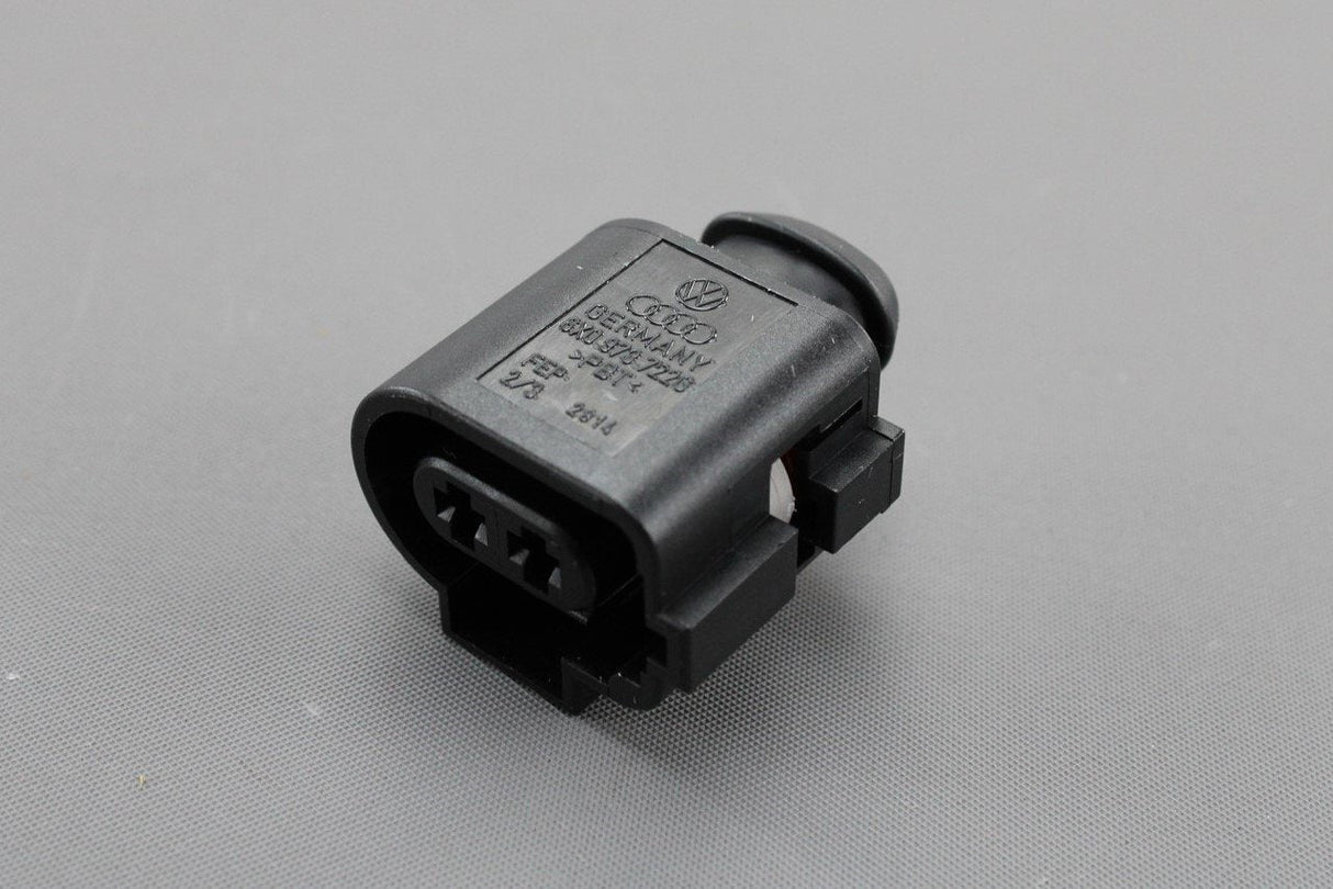 VW Audi Skoda SEAT flat contact connector housing (2-pin) 6X0973722G