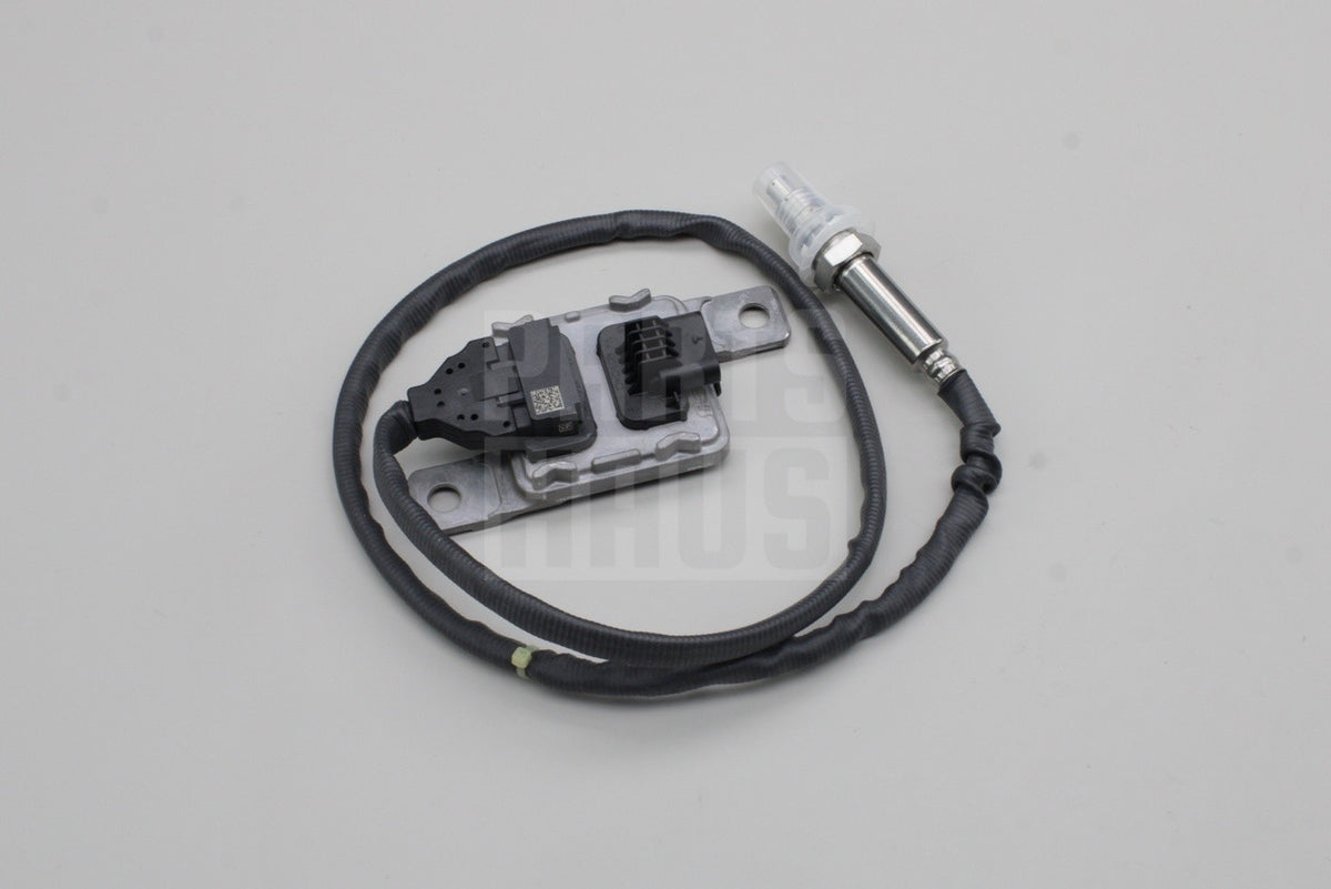 VW Touareg 2011-12 Audi Q7 2010-15 3.0 TDI exhaust NOx sensor 059907807R