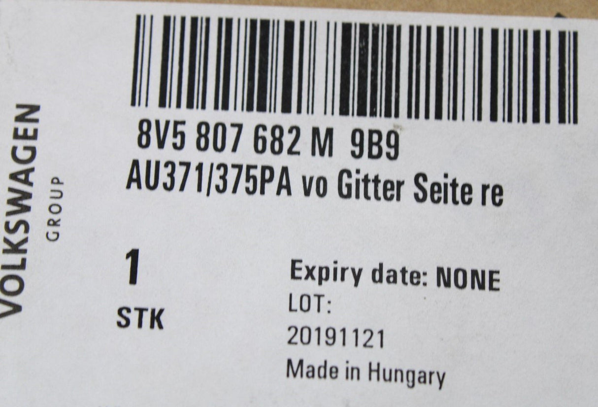 Audi A3 Saloon 17-20 front bumper lower grille (right) 8V5807682M 9B9