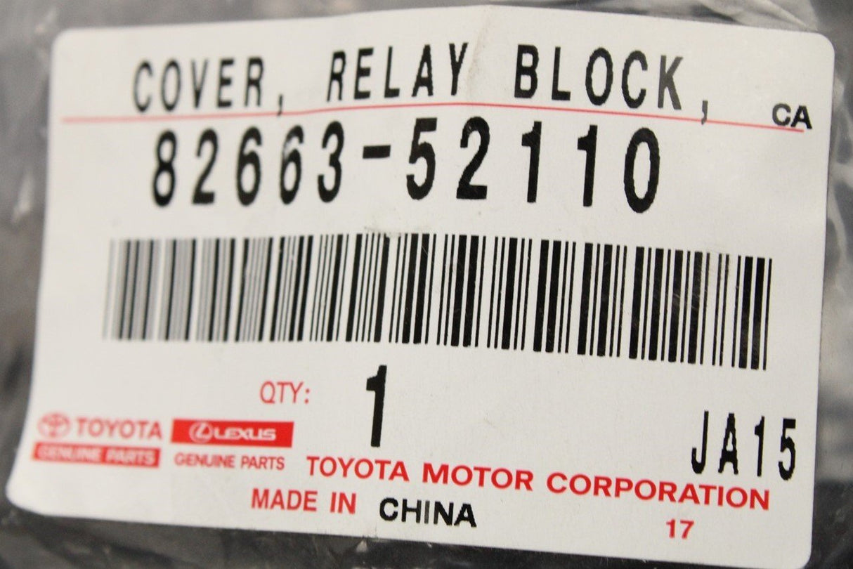 Toyota Yaris 2011-2020 engine bay relay block cover 82663-52110