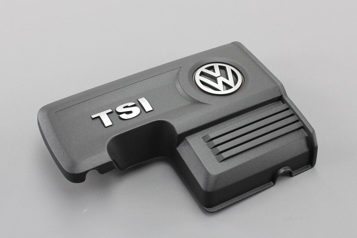 VW Golf MK7 Passat B8 Jetta 1.4 TSI engine cover 04E103925F