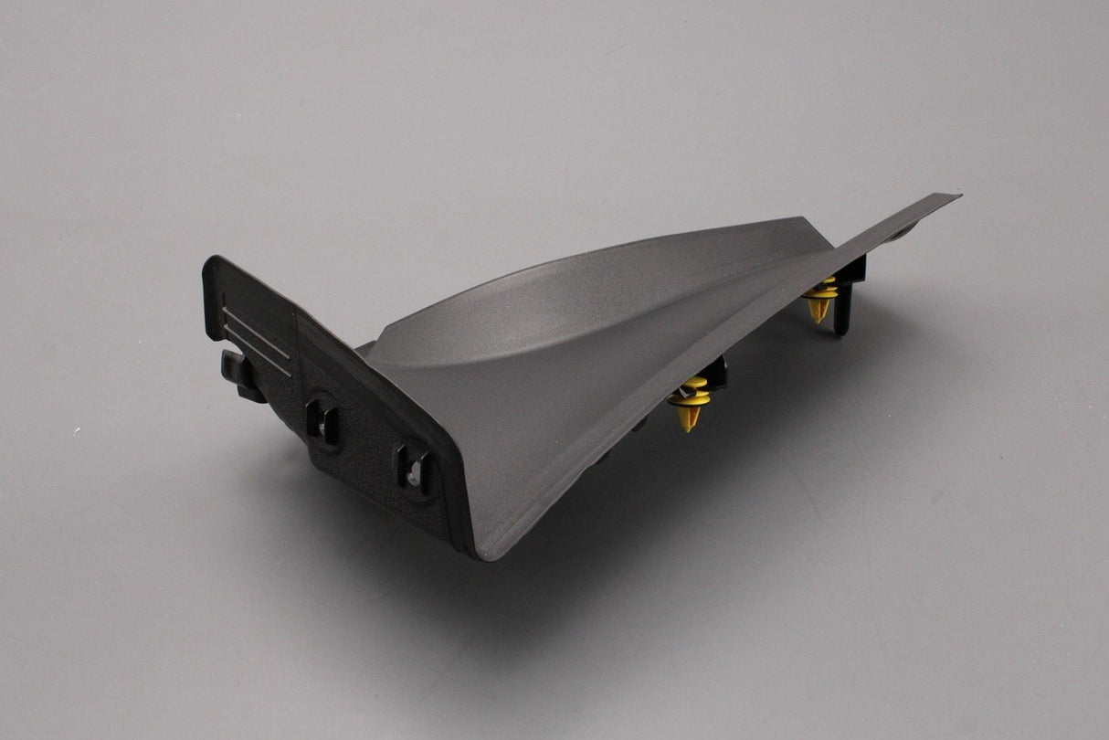 Range Rover 2022-on rear tailgate boot lid trim (left) LR186844