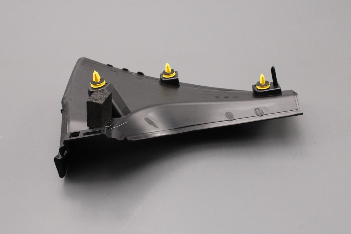 Range Rover 2022-on rear tailgate boot lid trim (left) LR186844