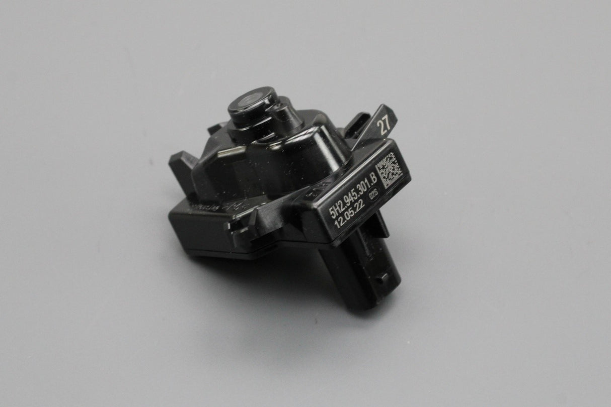 VW Golf MK8 2020-on RHD wing mirror puddle entry light (left) 5H2945301B