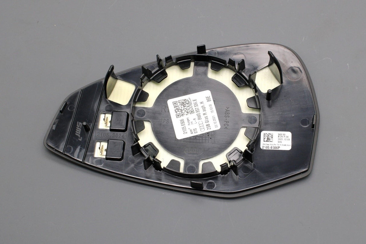 Audi A4 S4 RS4 2016-2025 A5 S5 RS5 wing mirror glass (right) 8W0857536E