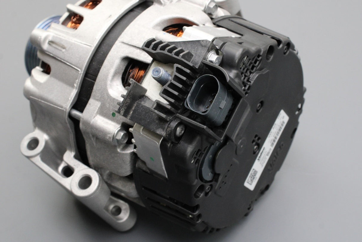 Audi A4 16-25 A5 17-25 A6 A7 Q5 2.0 TFSI alternator (210A) 06L903018H