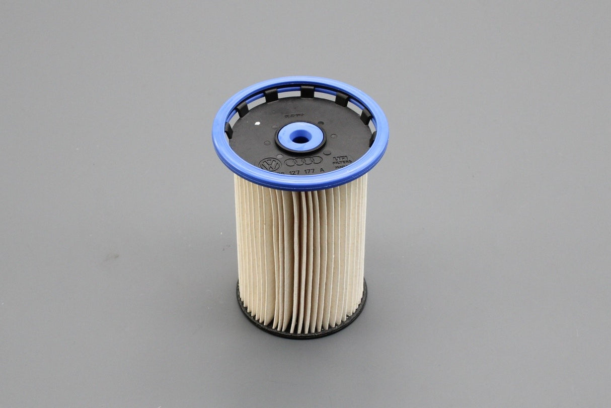 VW Touareg 11-18 3.0 4.2 TDI fuel filter element with gasket 7P6127177A