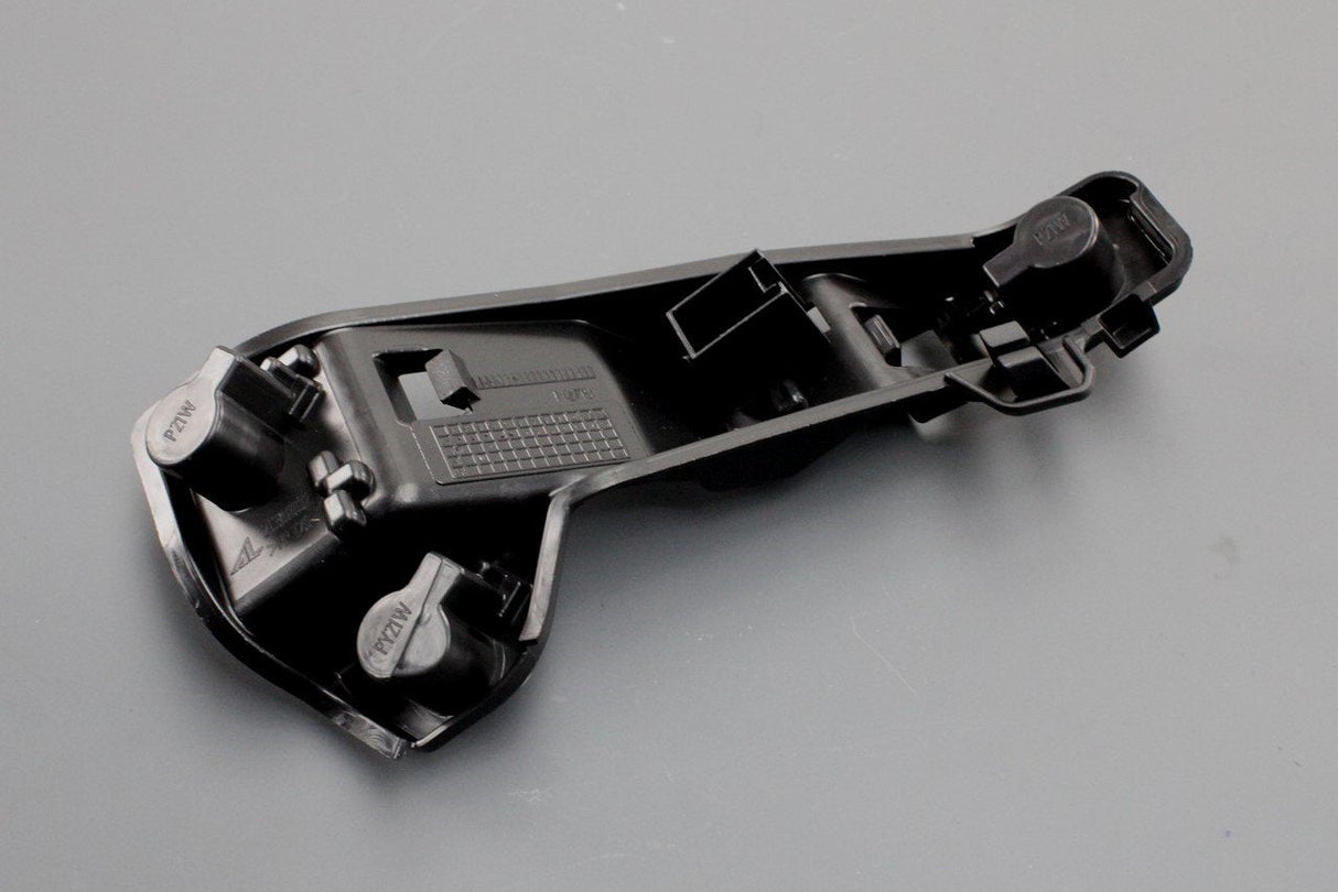 Audi Q3 2012-2018 rear bulb holder carrier (right) 8U0945222