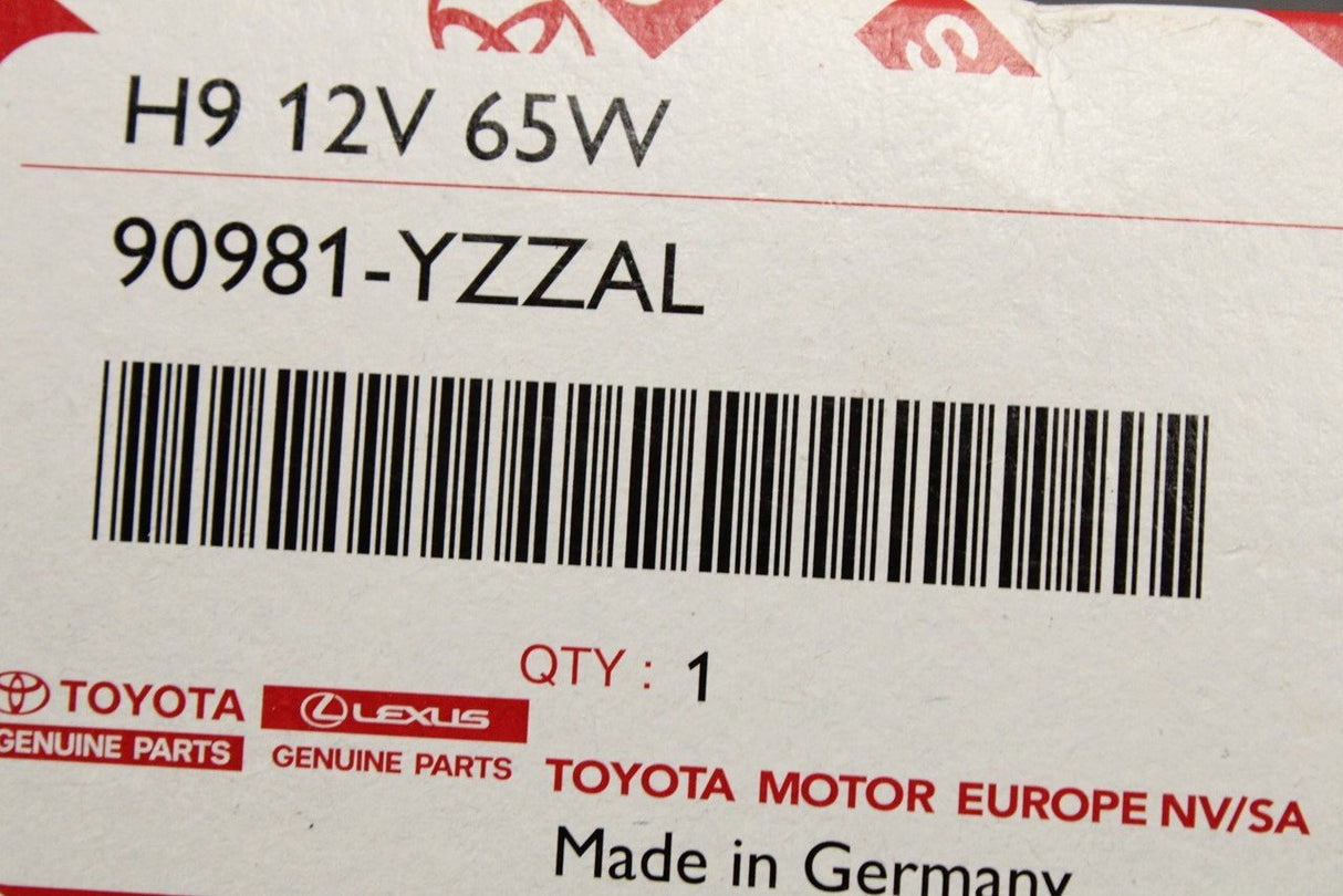 Toyota Avensis 08-18 Lexus CT200H 10-21 H9 headlight bulb 90981-YZZAL