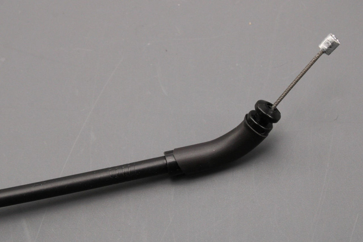 Land Rover Discovery 5 2017-on bonnet cable (rear section) LR083193