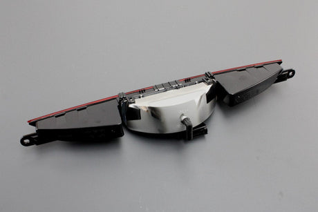 Audi TT TTS TTRS 2007-14 centre rear bumper fog light 8J0945703