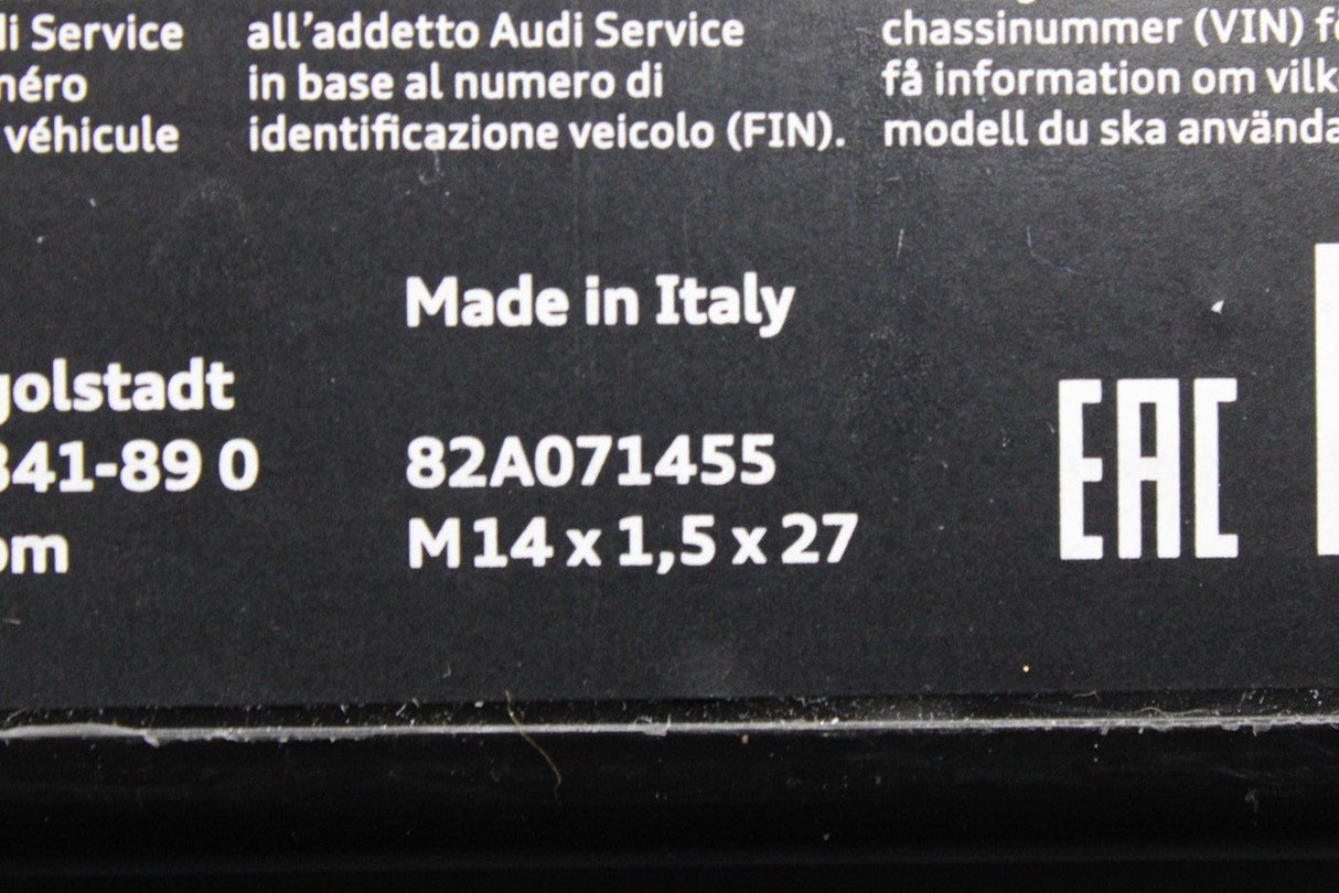 Audi anti-theft alloy wheel locking nut bolt kit set 82A071455