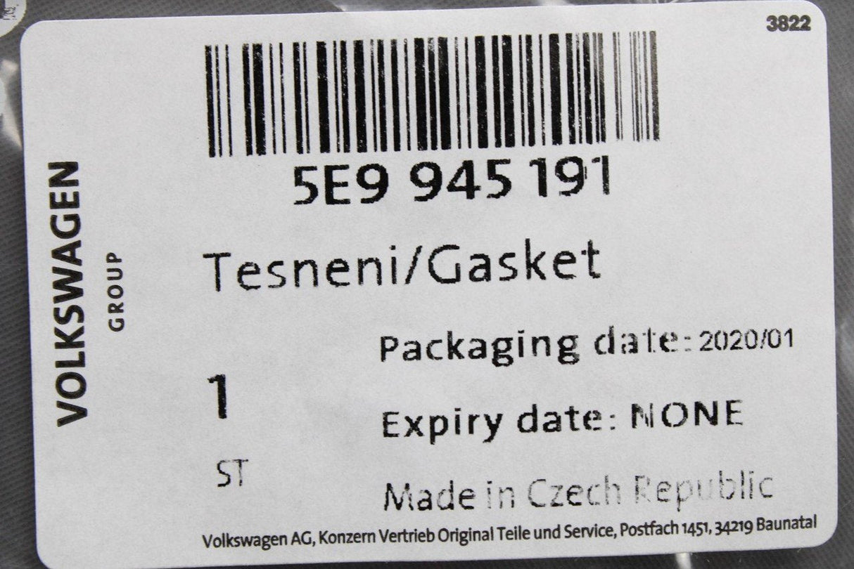 Skoda Octavia Estate Octavia 13-on rear tail light gasket seal (left) 5E9945191