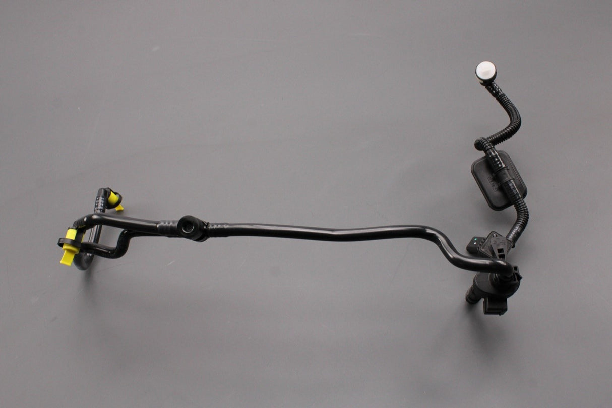 VW Sharan SEAT Alhambra 1.4 TSI breather hose with AKF valve 04E133366FP