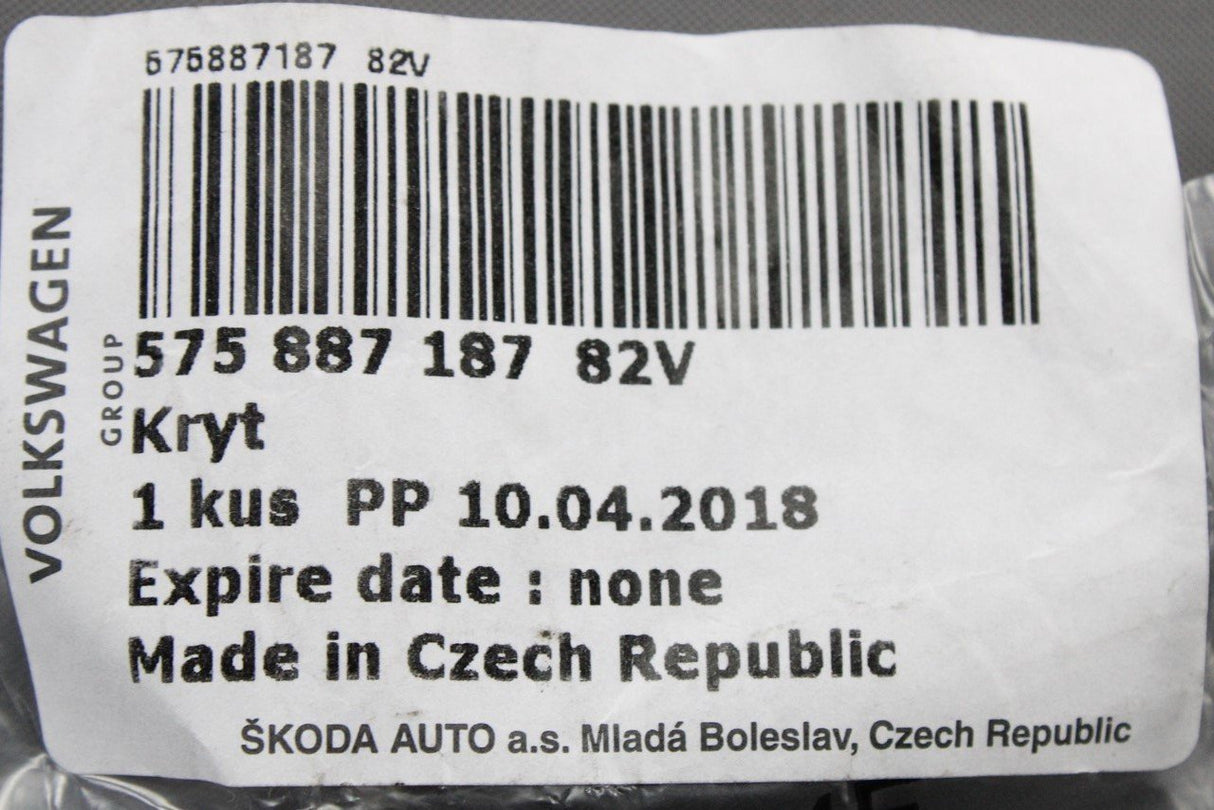 VW T-Roc 2018-on SEAT Ateca rear seat ISOFIX cover (black) 575887187 82V