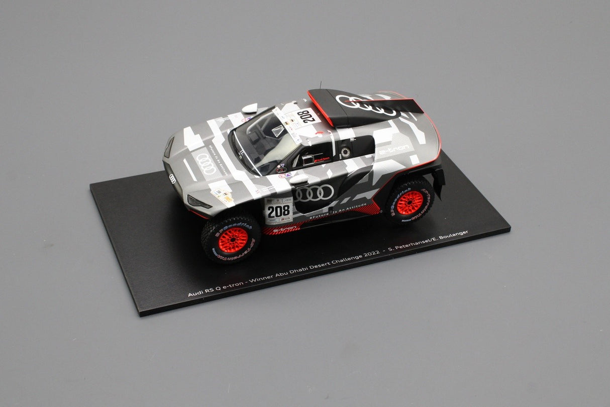 Audi collection RS Q e-tron dessert challenge model car 5022200151