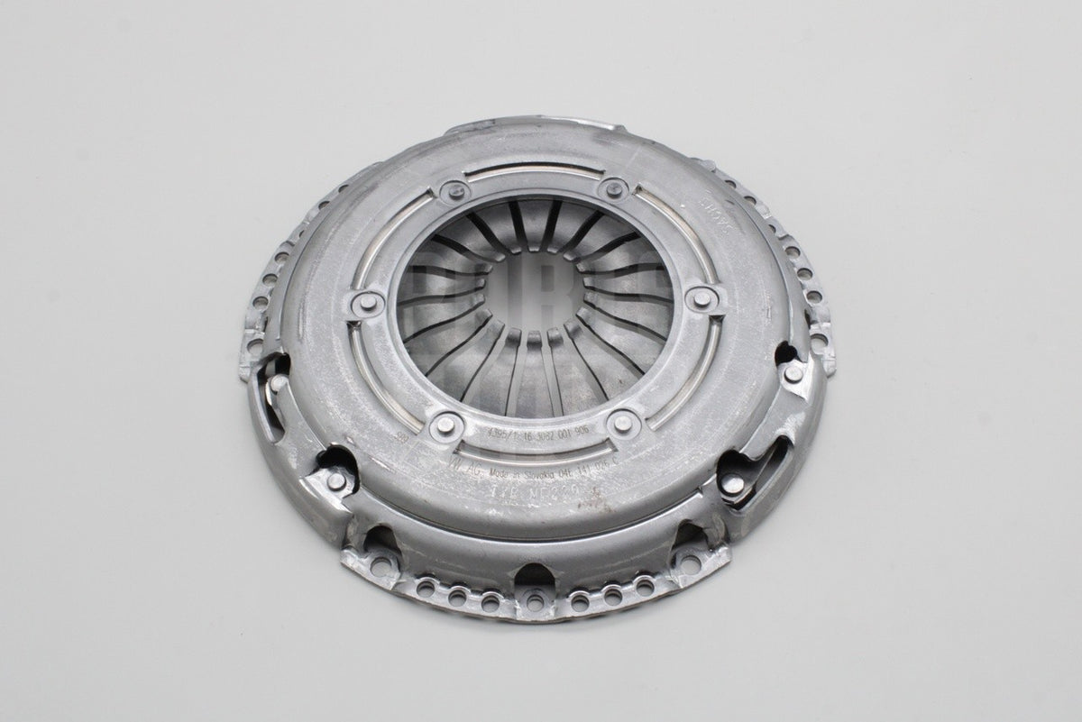 VW Beetle Audi A1 Skoda Yeti SEAT Ibiza clutch pressure plate 04E141026C