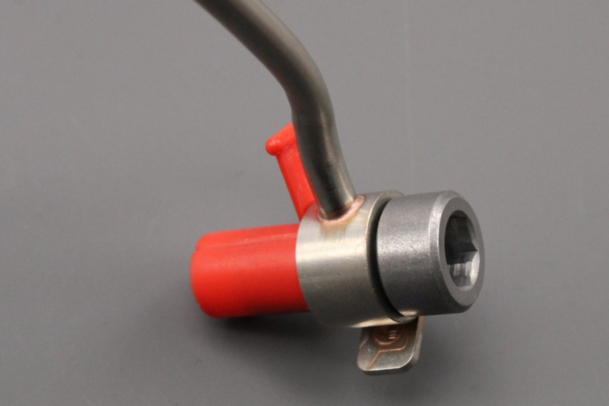 Land Rover Range Rover Evoque 2.2 CR DI turbo oil feed pipe LR045473