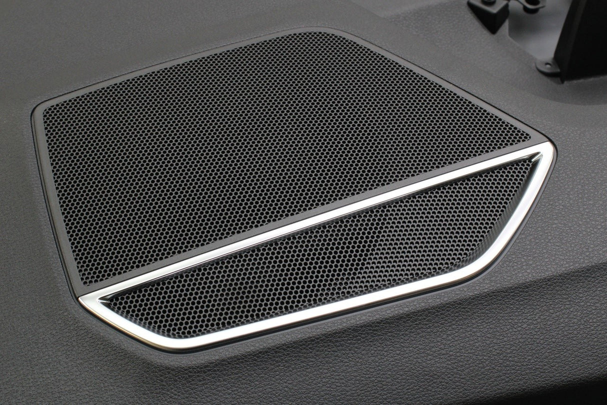 Audi Q3 RSQ3 front door card trim panel (right) 83B867104AB SWS