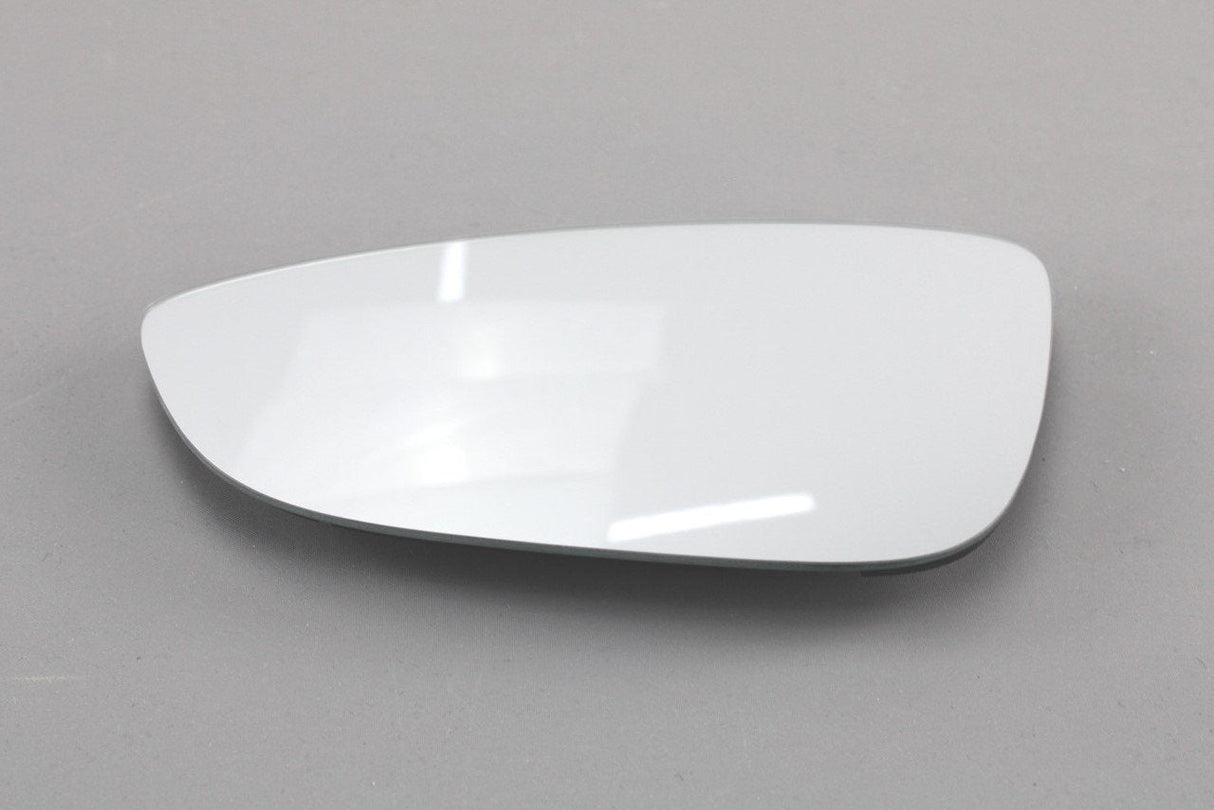 VW Jetta 2011-2018 exterior wing mirror glass (left) 5C6857521C