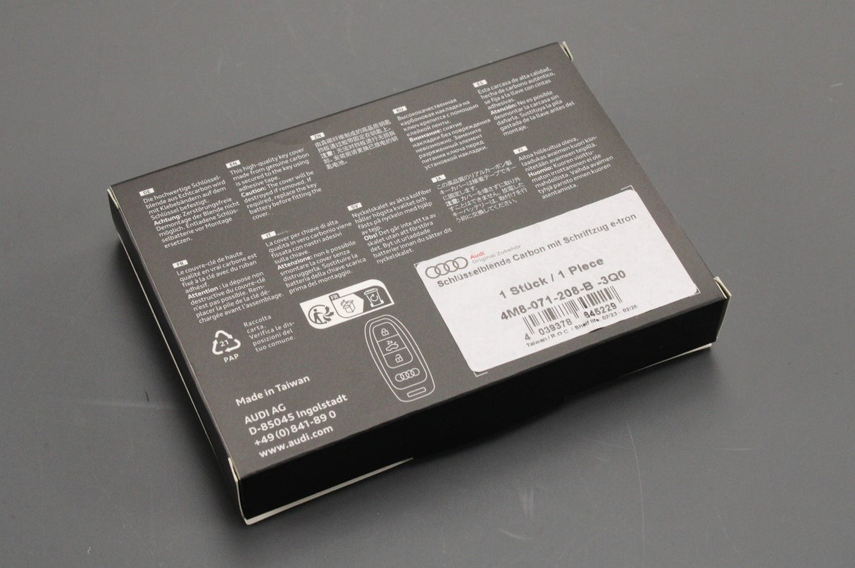 Audi A3 e-tron 2024-on key cover (carbon) 4M8071208B 3Q0