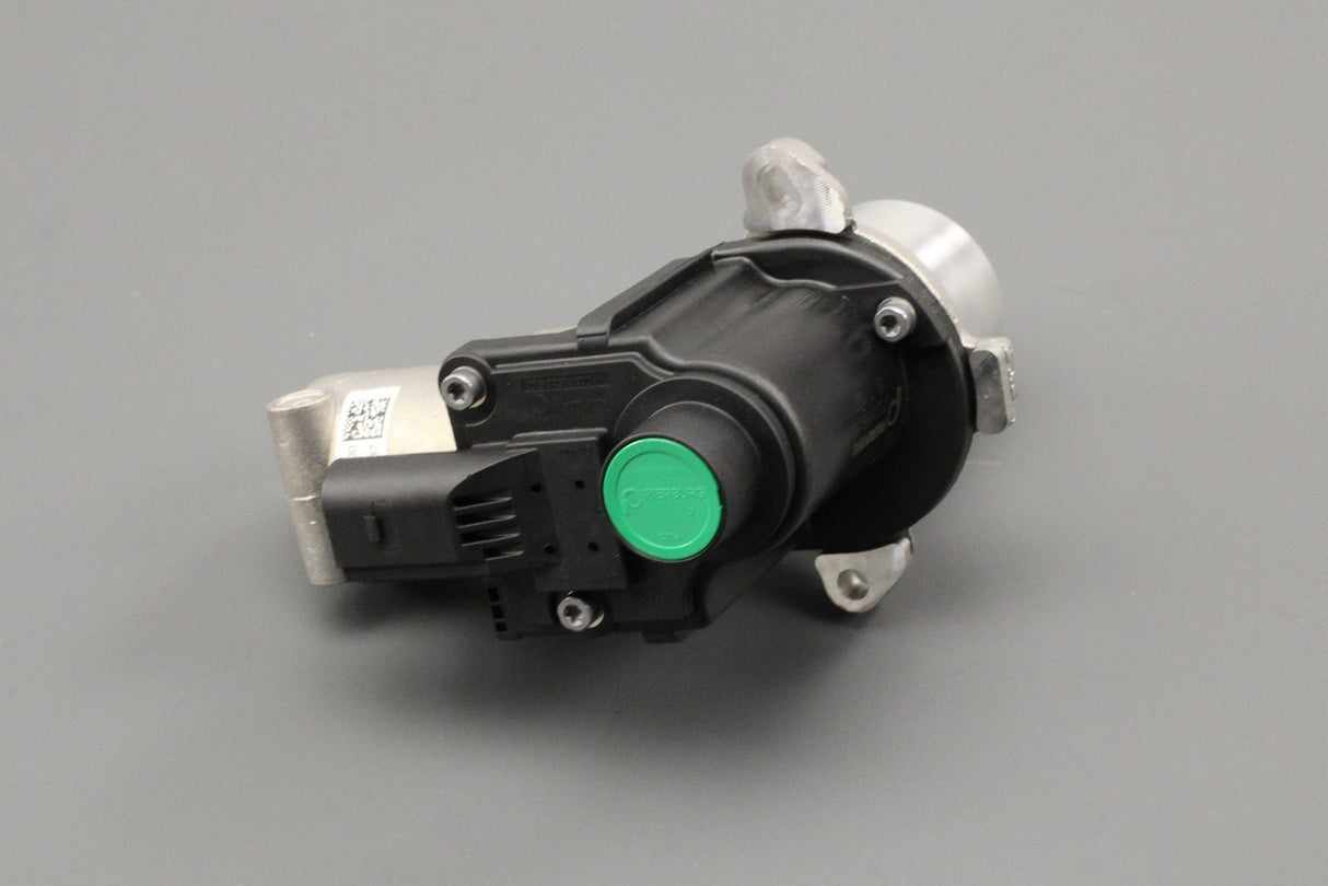 VW Transporter T5.1 T6 2012-2019 EGR valve 2.0 BiTDI 03L131477A