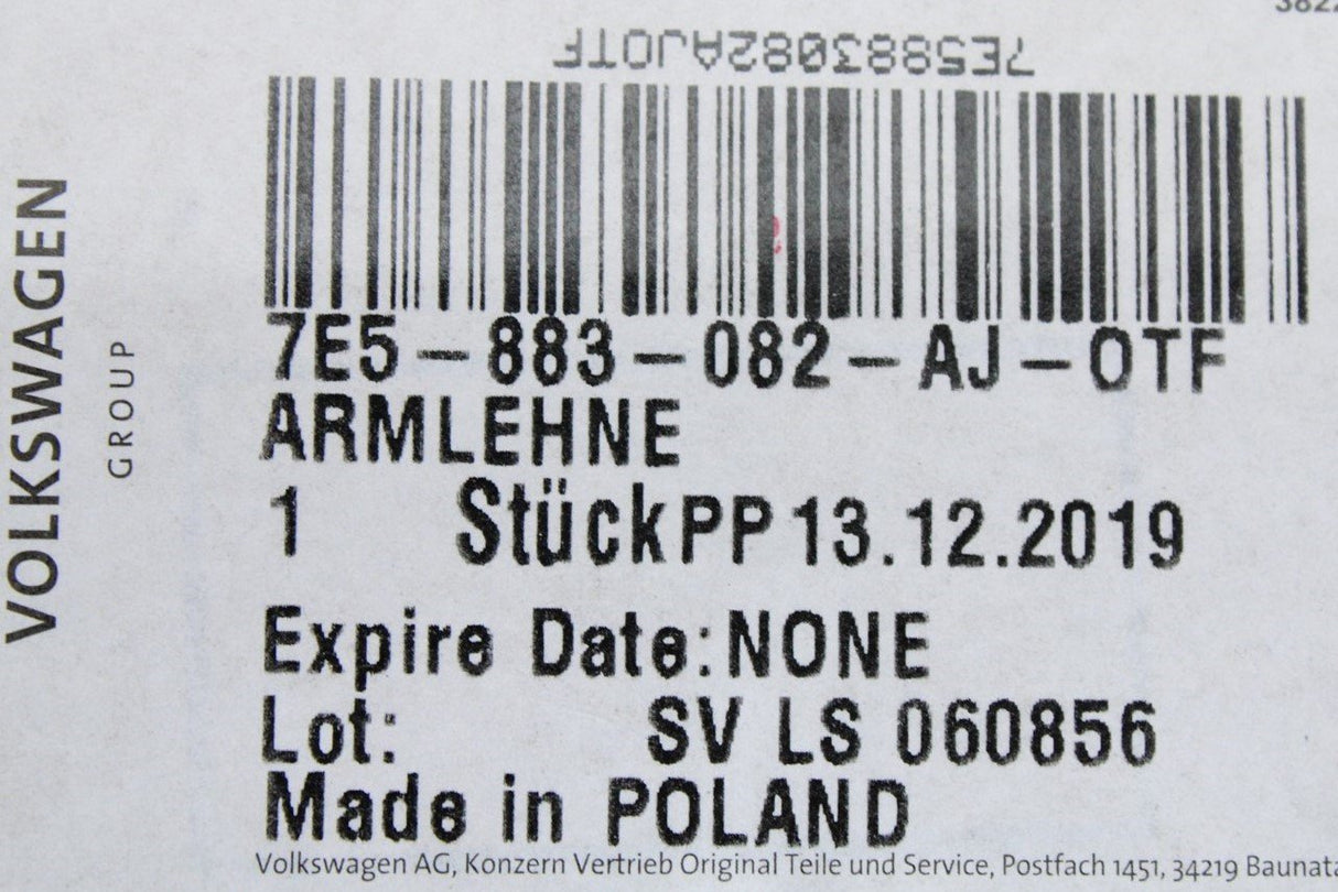 VW Transporter T6 T6.1 black leatherette armrest (right) 7E5883082AJ OTF