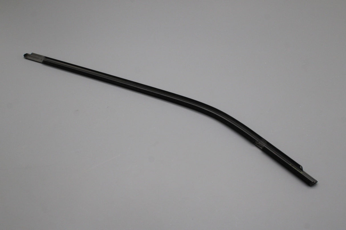 VW ID.4 ID.5 2021-on front window aperture seal (right) 11A837478A 5AP