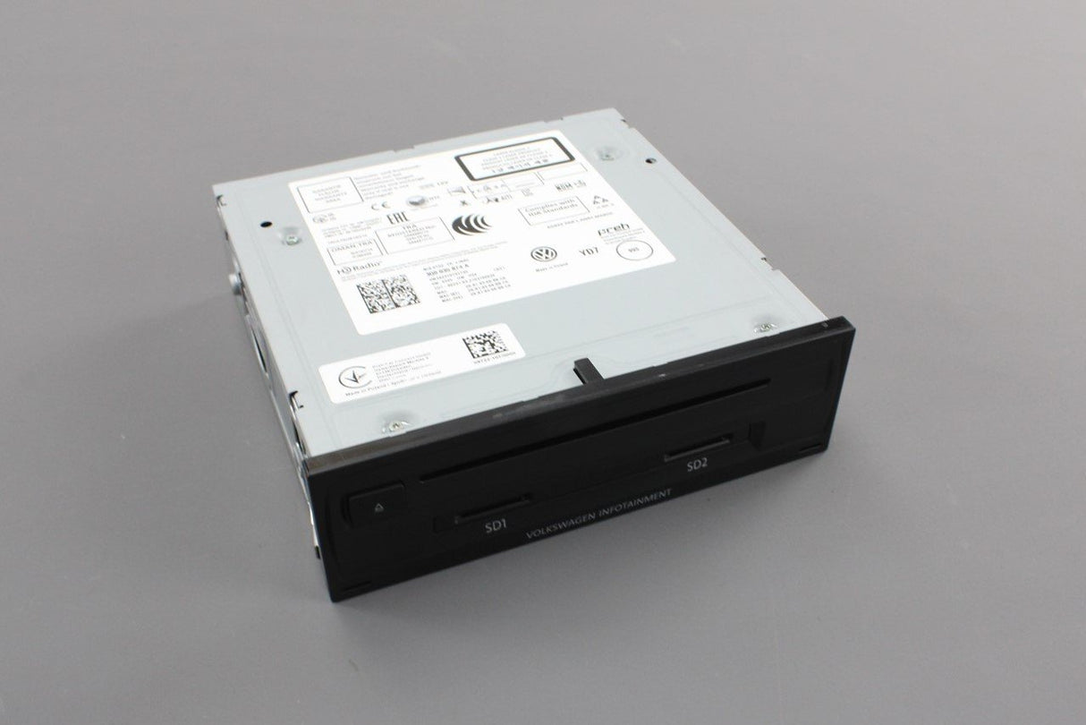 VW Golf Passat Tiguan media control unit with bluetooth SD CD 3Q0035874A