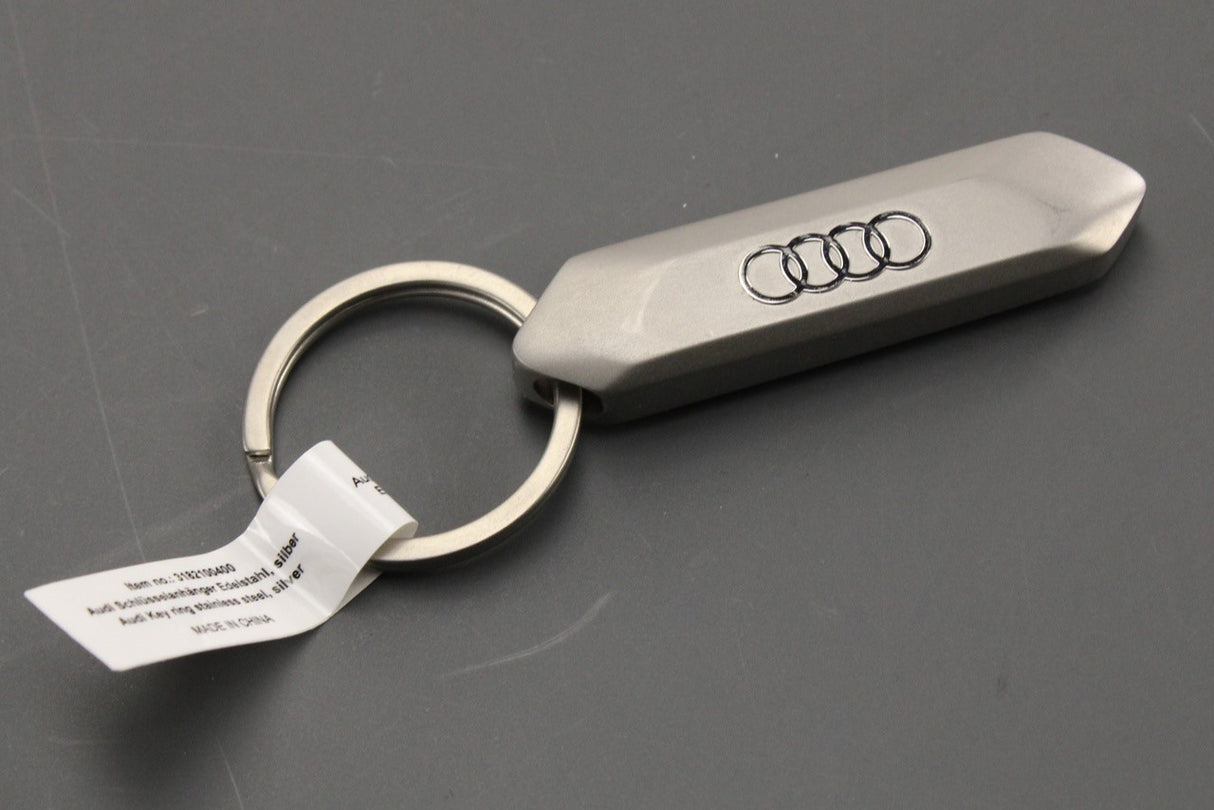 Audi logo stainless steel keyring 3182100400
