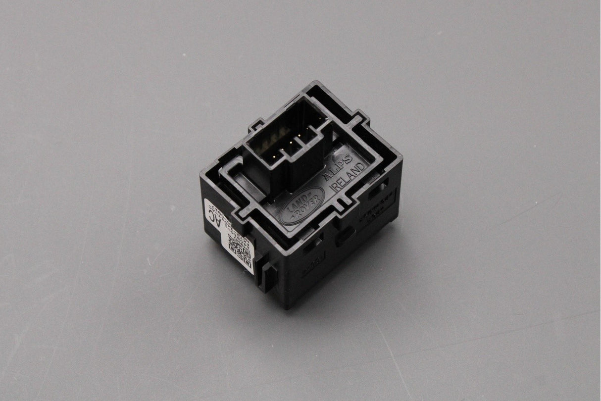 Land Rover Discovery Sport 2015-on door lock switch LR059767