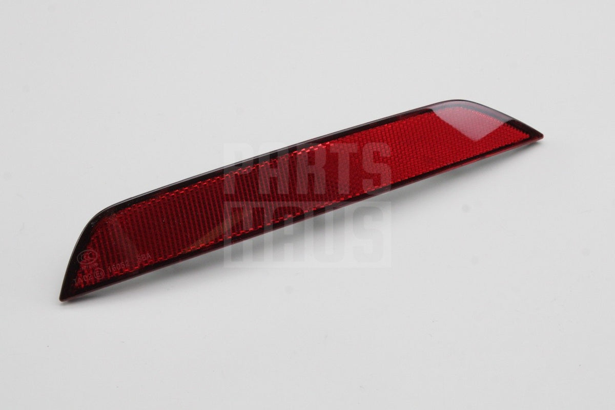 Audi Q2 2017-20 rear bumper reflector lens (left) 81A945105