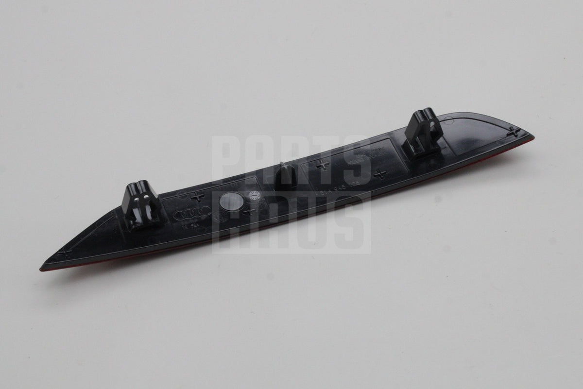 Audi Q2 2017-20 rear bumper reflector lens (left) 81A945105