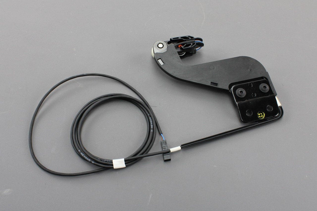 VW Transporter T5 T6 electric sliding door guide, right upper 7E0843436C