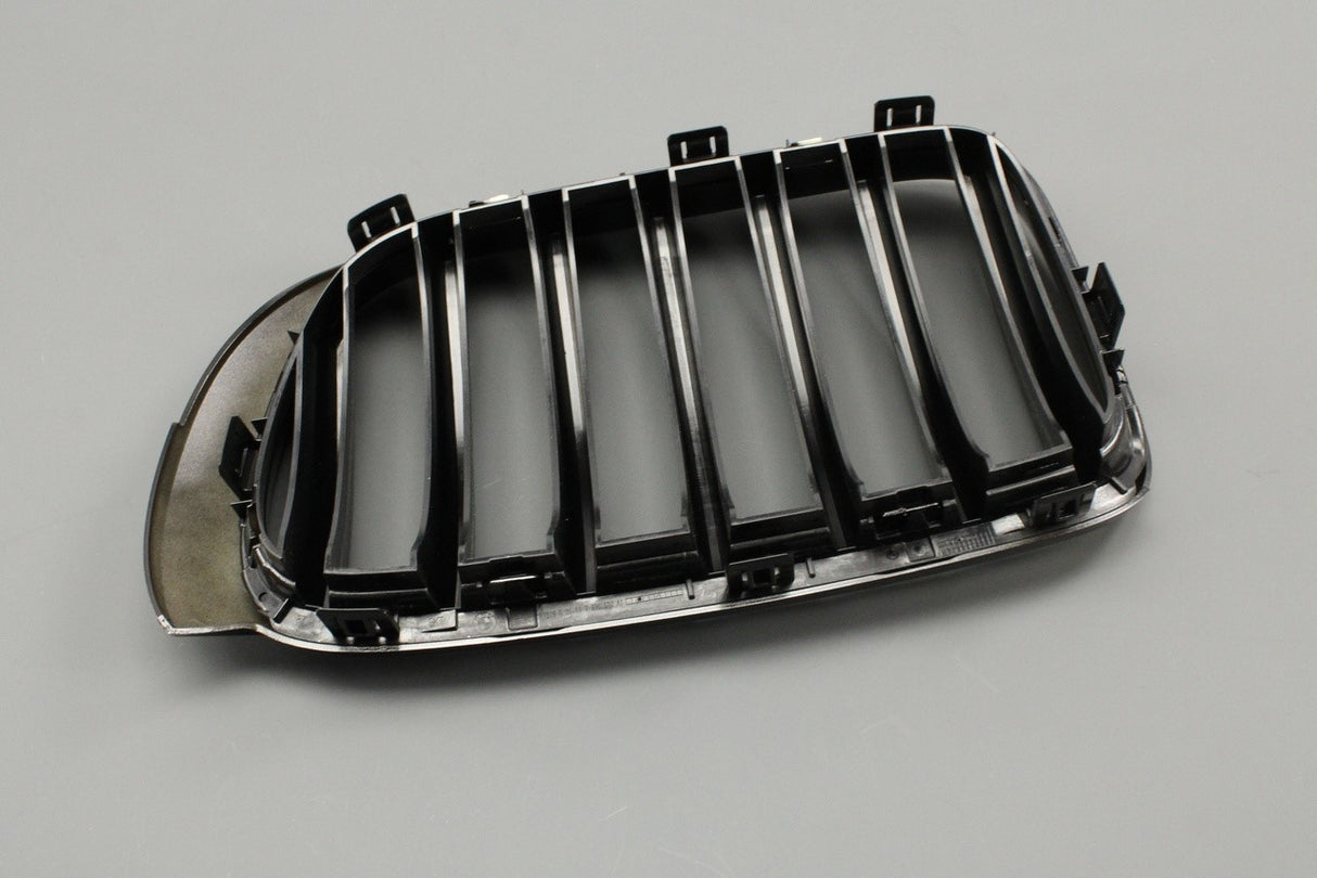 BMW X3 F25 09-17 X4 F26 13-18 front radiator grille (right) 51712337763