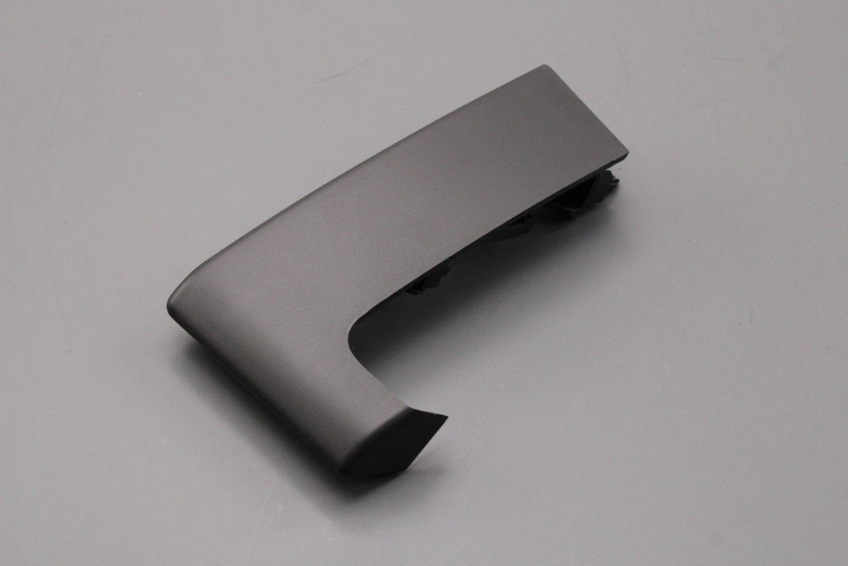 Land Rover Discovery 5 2017-on dashboard trim (right)LR082396