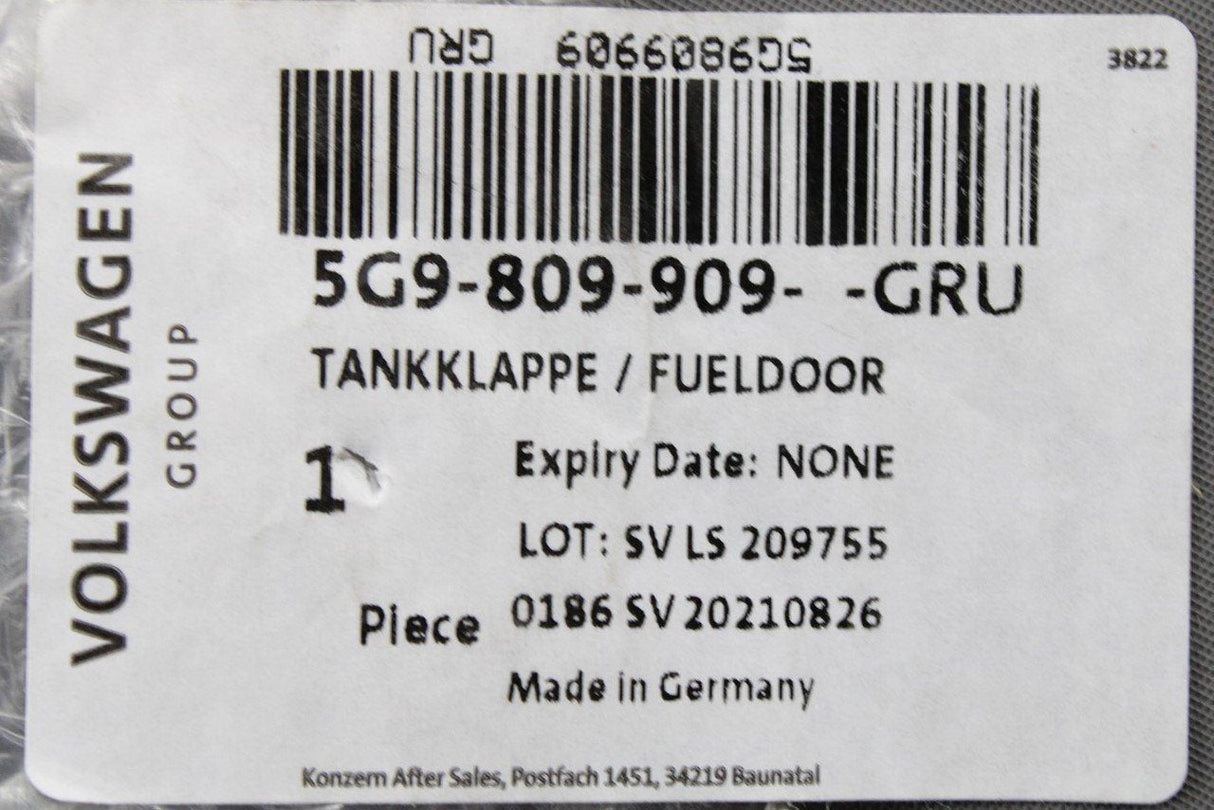 VW Golf MK7 MK7.5 2013-20 fuel filler flap door (primed) 5G9809909 GRU